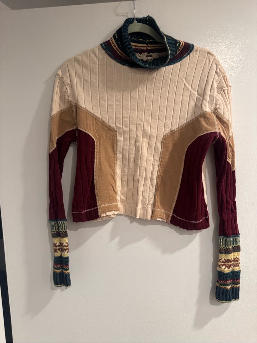 Free People Colorblock Ribbed Turtleneck Sweater – Cream, Maroon & Tan – Small